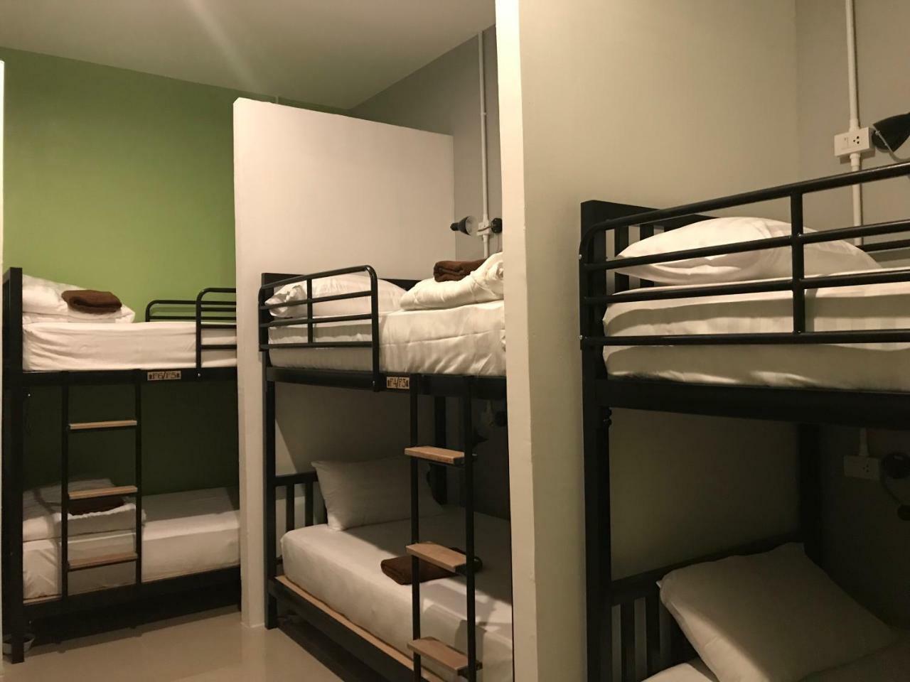 Baan Wararin Hostel Pattaya Εξωτερικό φωτογραφία