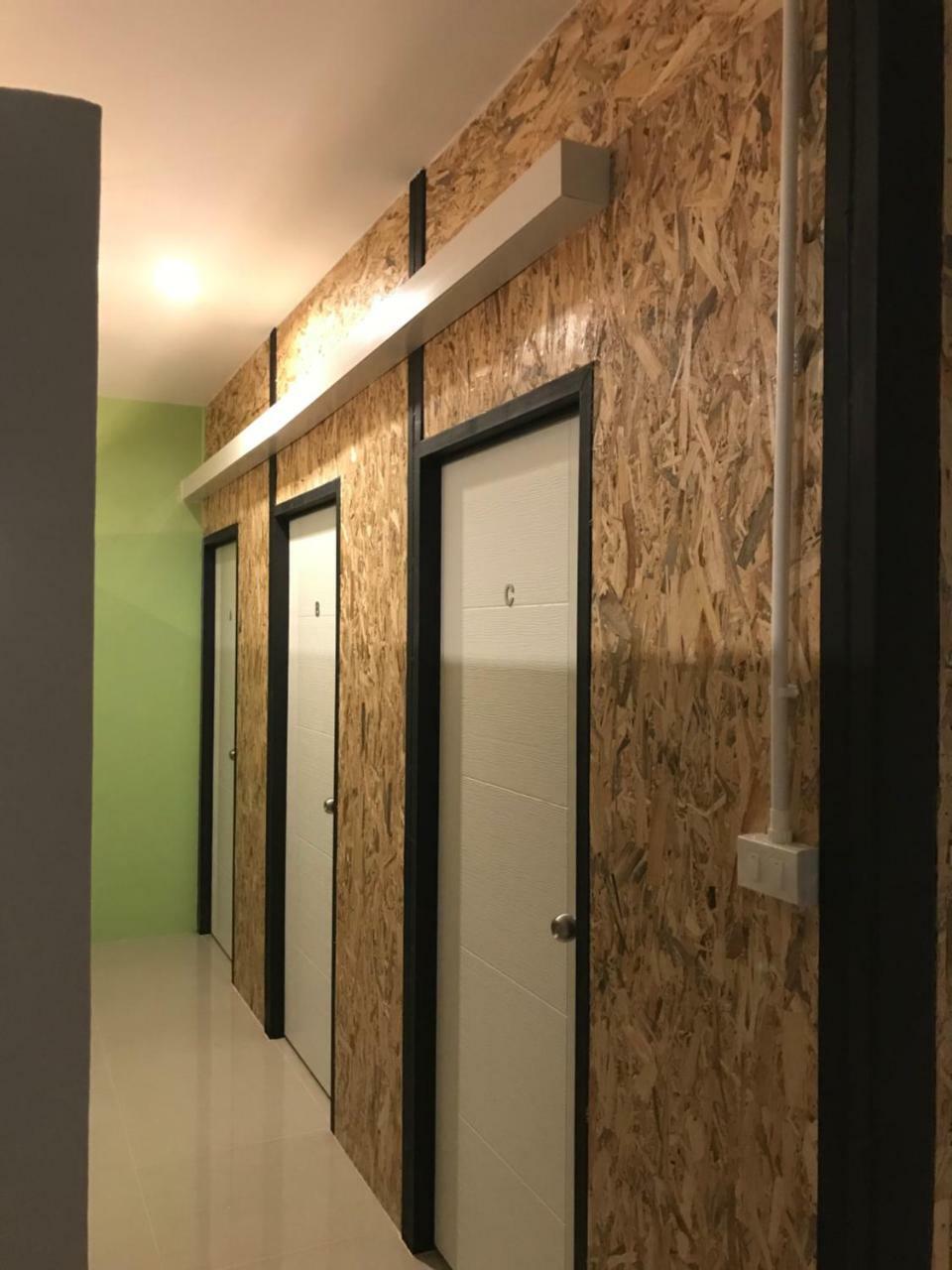 Baan Wararin Hostel Pattaya Εξωτερικό φωτογραφία