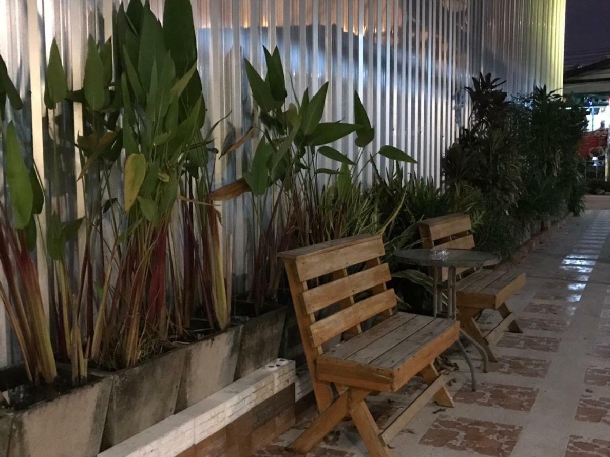Baan Wararin Hostel Pattaya Εξωτερικό φωτογραφία